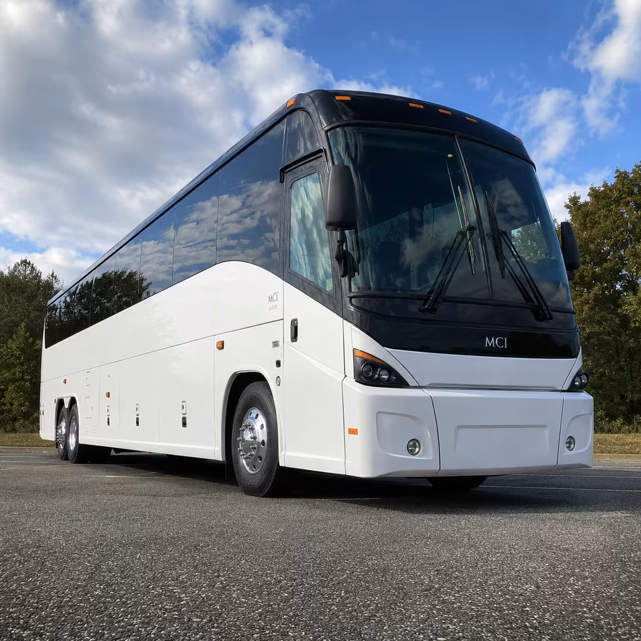 commuter charter bus rentals from memphis suburbs to downtown