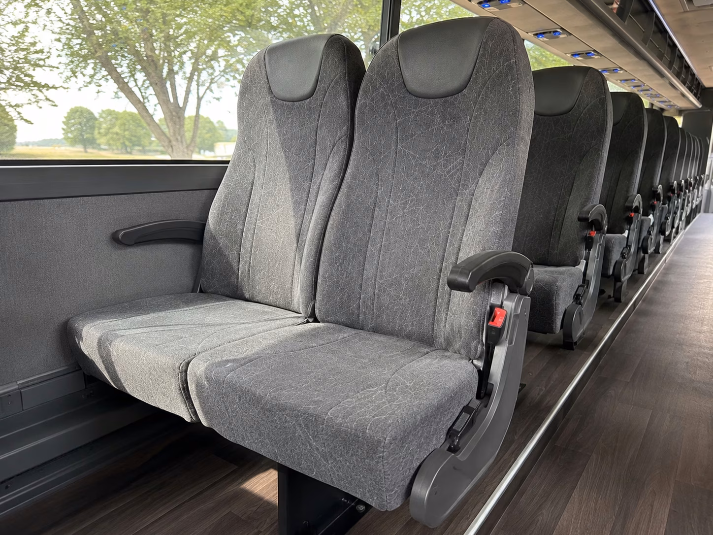 how the bus type you choose changes charter bus prices in memphis tennessee