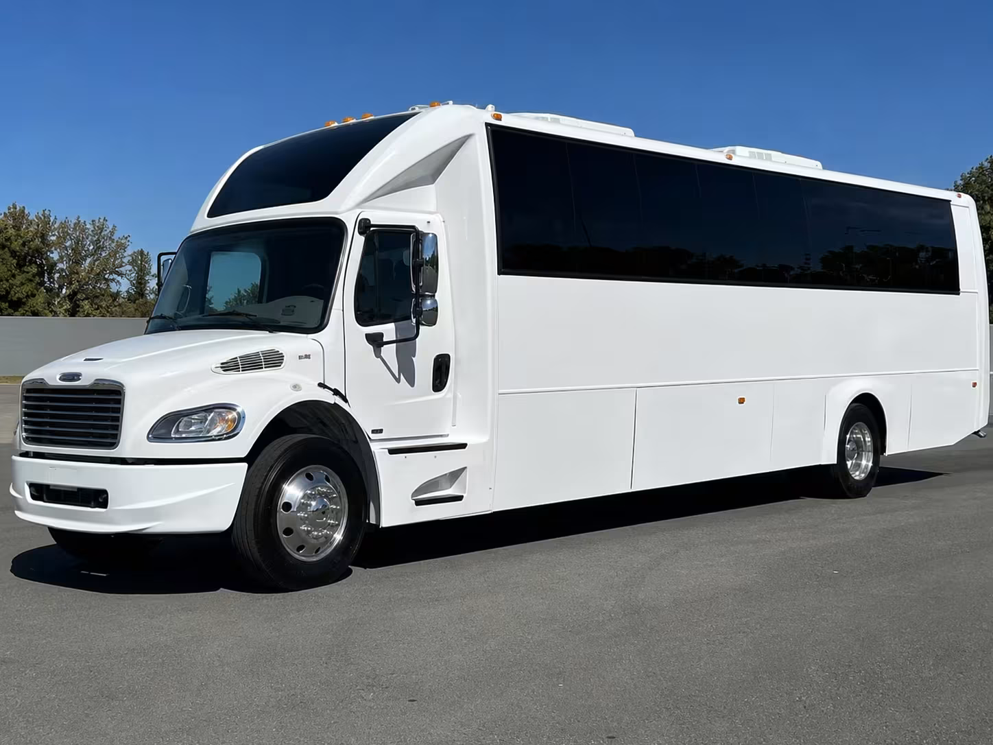 memphis party bus rentals for beale street nights