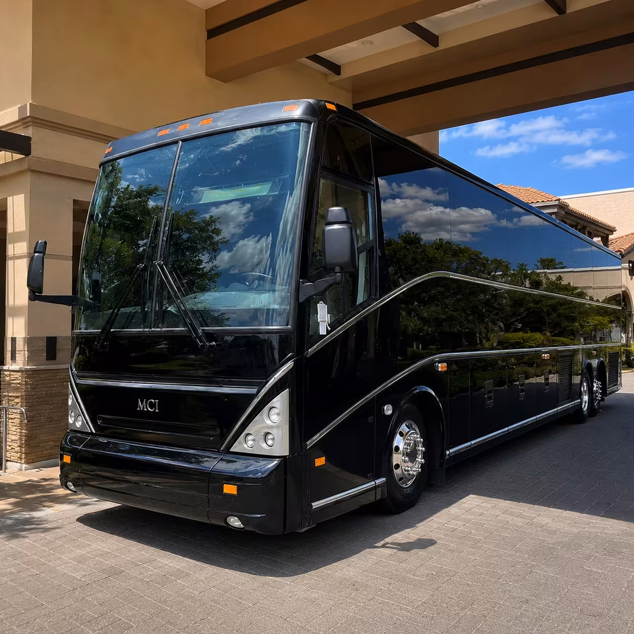 memphis team building and corporate retreat shuttle buses