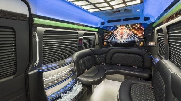 memphis sprinter limo rental rental